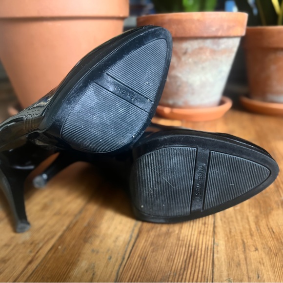 Nine West Heels Size 7.5 - Picture 4 of 5